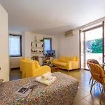 Gaya Center - Happy Apartment *