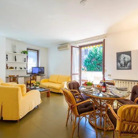 Gaya Center - Happy Stresa