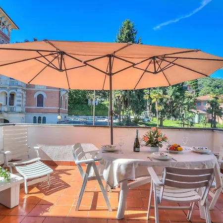 Gaya 2br With Terrace - Happy *