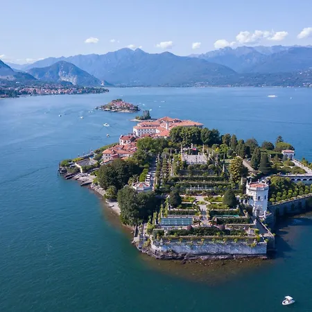 Gaya 2br With Terrace - Happy Stresa