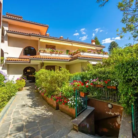 Gaya 2br With Terrace - Happy Lejlighed Stresa