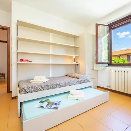 Gaya 2br With Terrace - Happy * Stresa