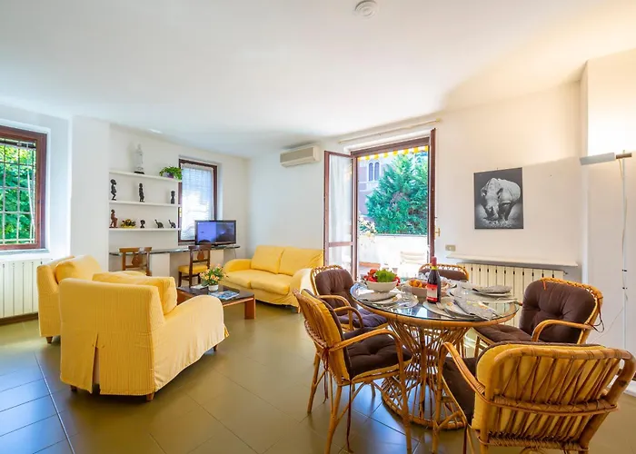 Gaya Center - Happy Stresa